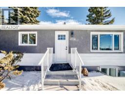 4936 45 Street SW - photo 4