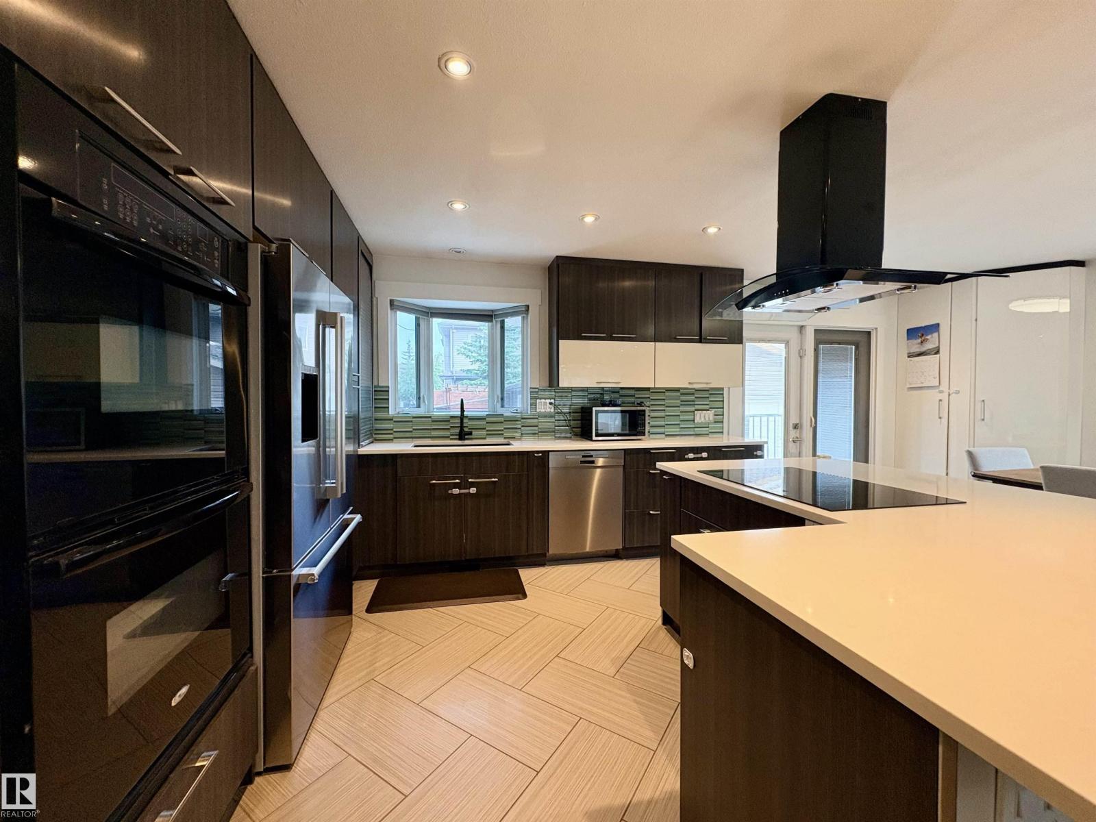 17019 108 ST NW - 4