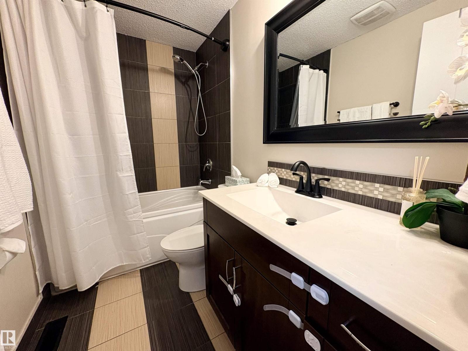 17019 108 ST NW - 26