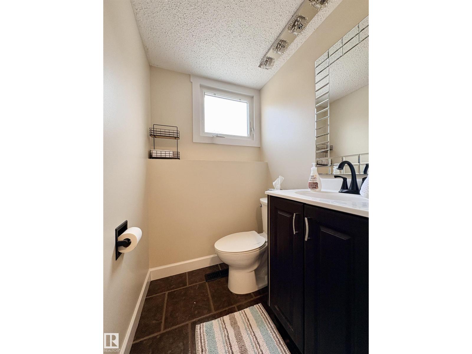 17019 108 ST NW - 42