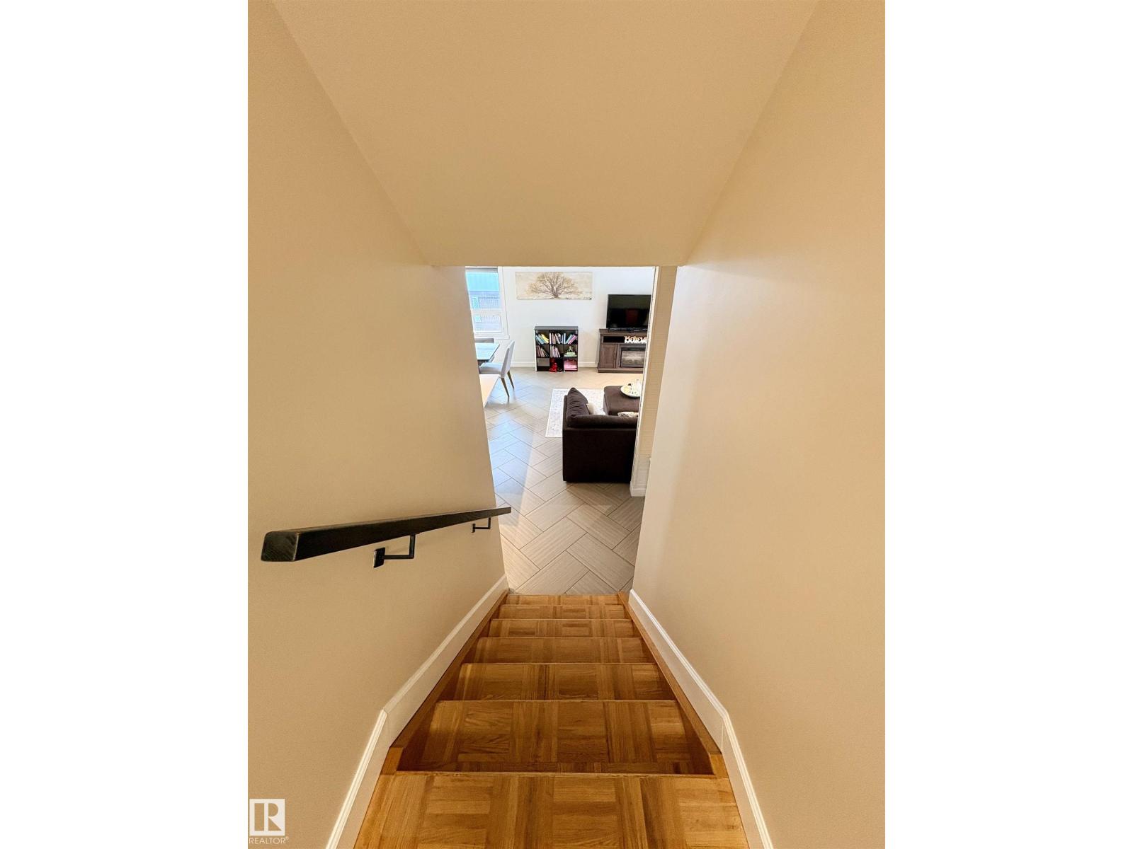 17019 108 ST NW - 44