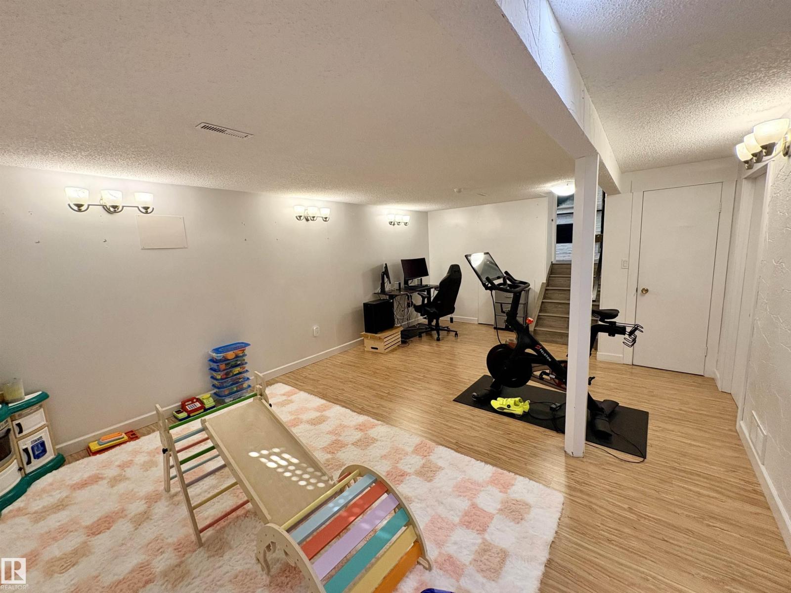 17019 108 ST NW - 51