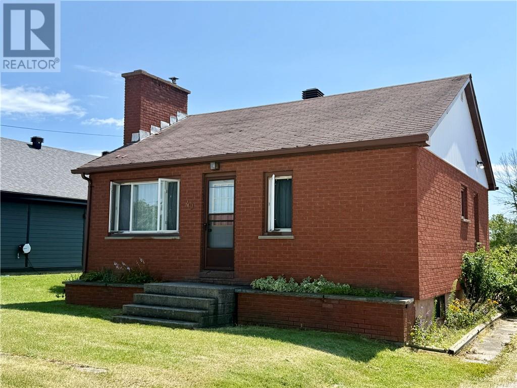49 Wilson Street E - 1
