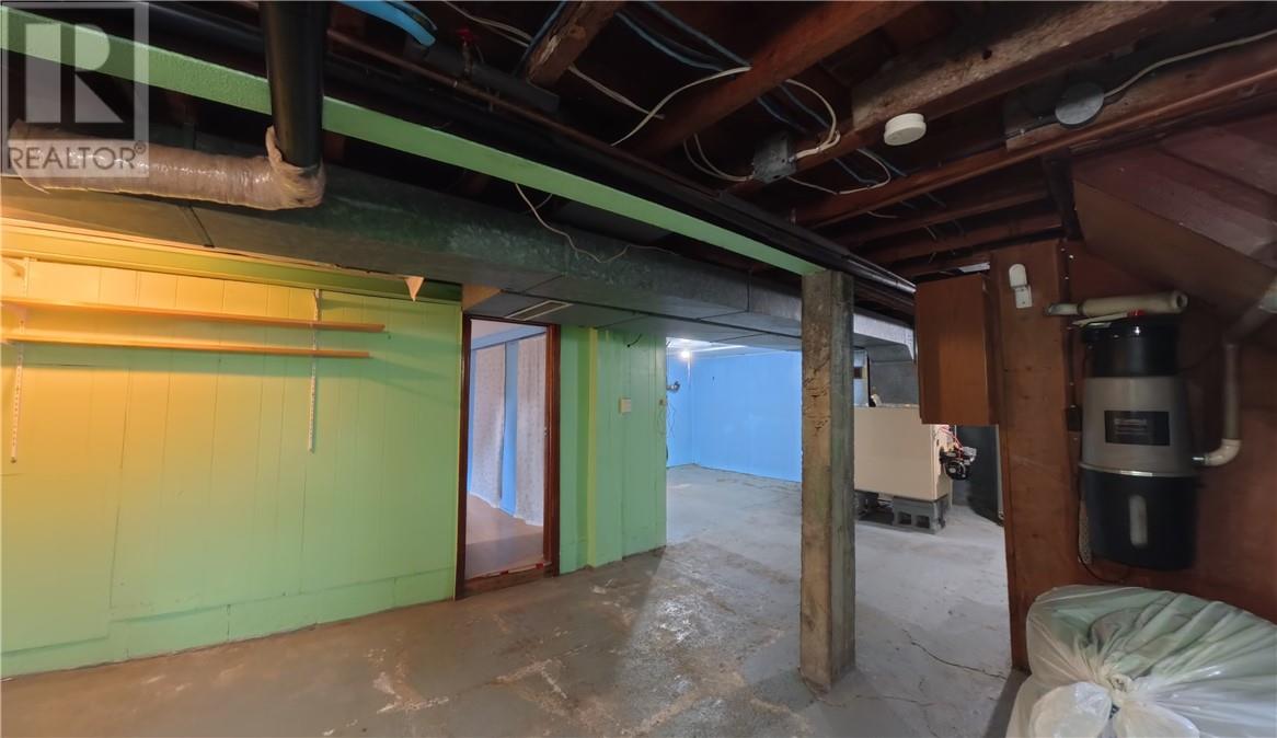 49 Wilson Street E - 25