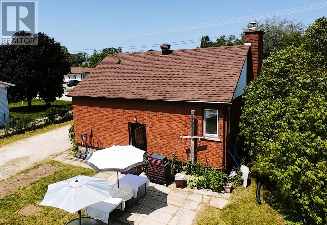 49 Wilson Street E - 32