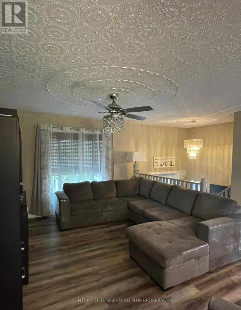 238 RONDEAU ROAD - 13