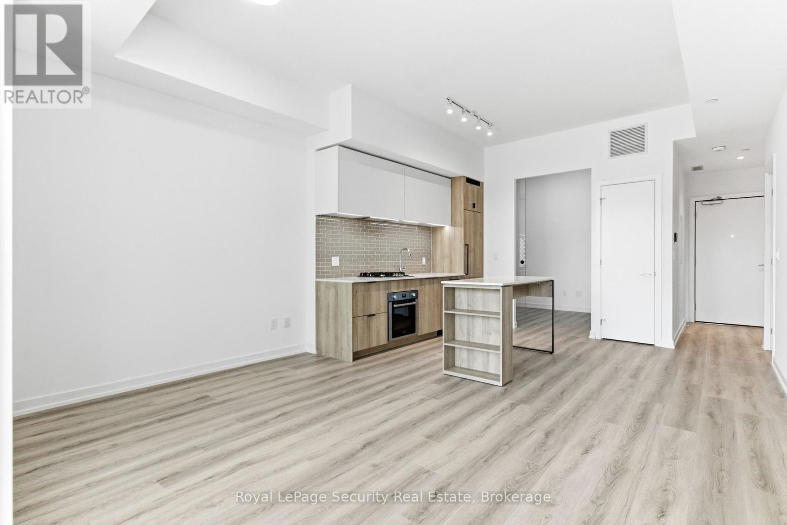 #301 722 MARLEE AVENUE - 11