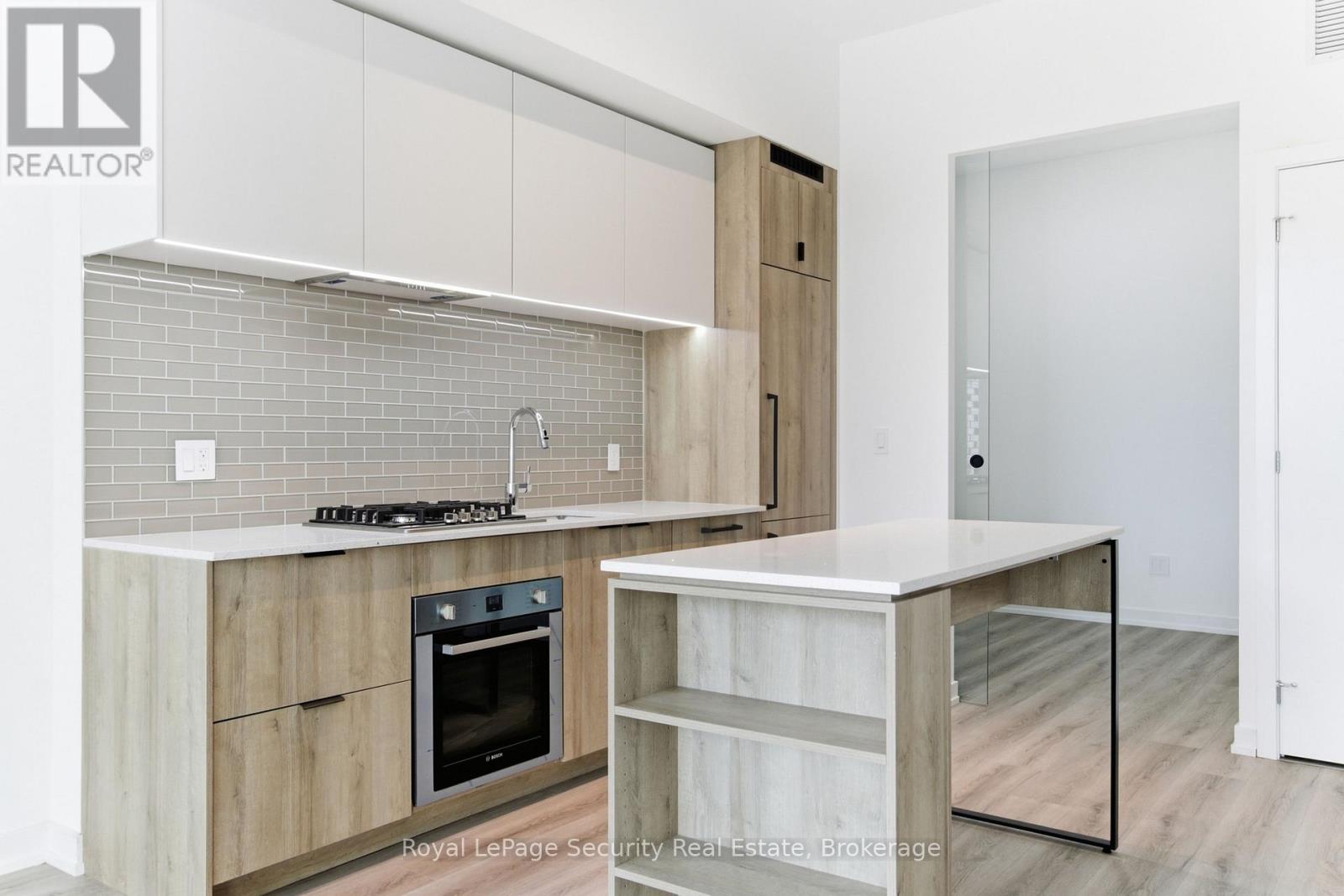 #301 722 MARLEE AVENUE - 15