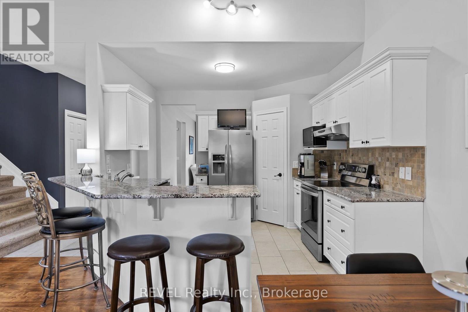 16 MARACAY WAY - 9