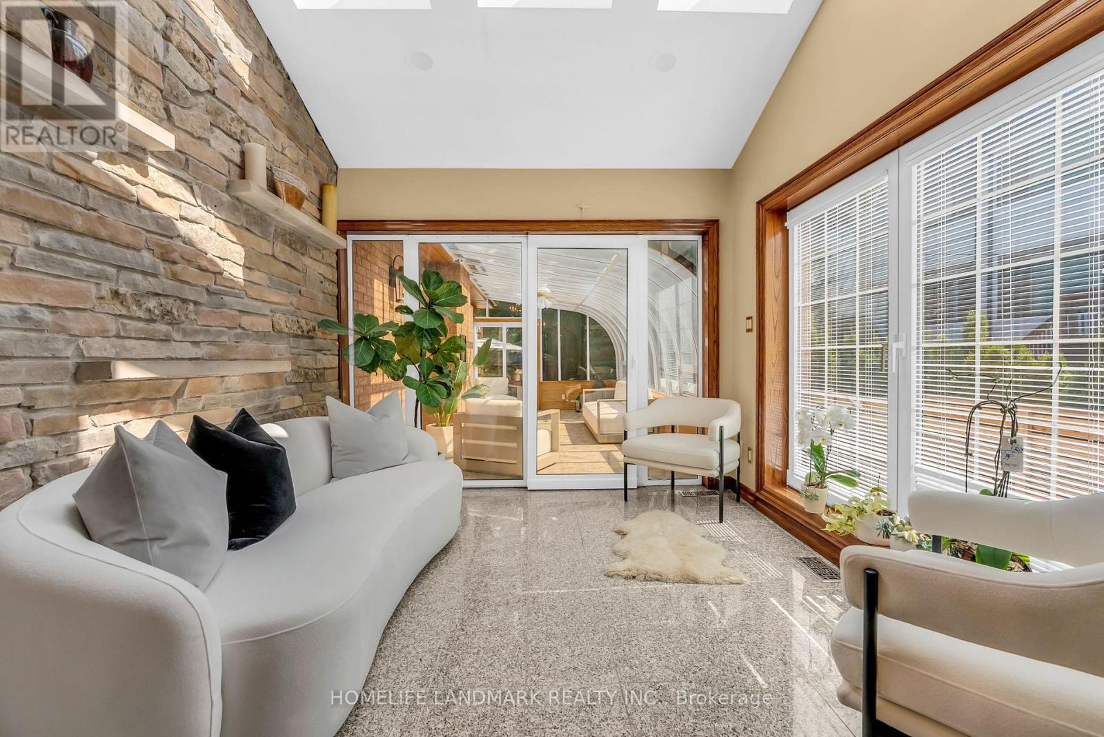 193 CODSELL AVENUE - Image 24