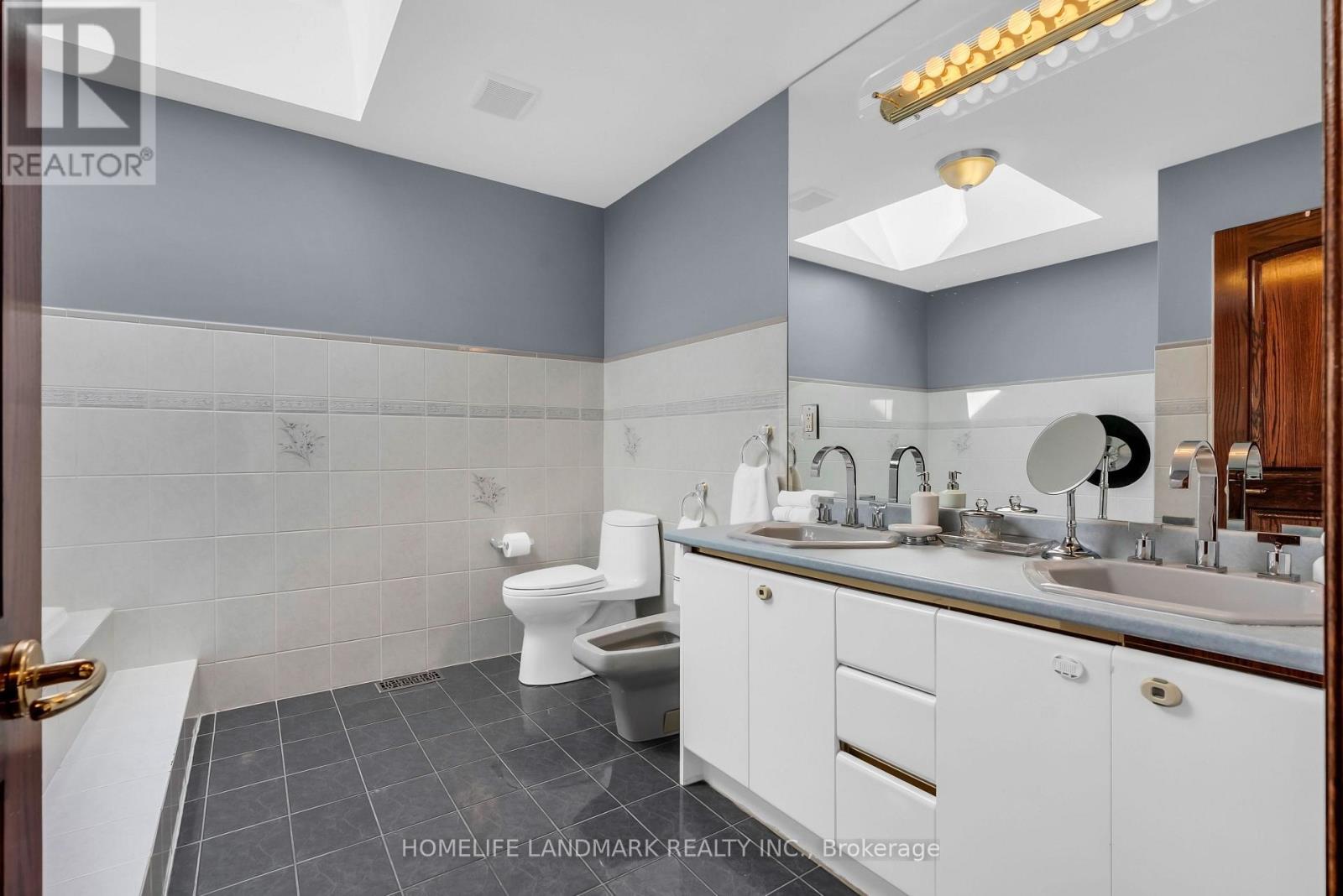193 CODSELL AVENUE - Image 34