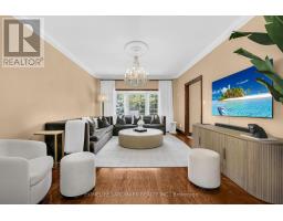 193 Codsell Avenue, Toronto, ON M3H3W5 Photo 13