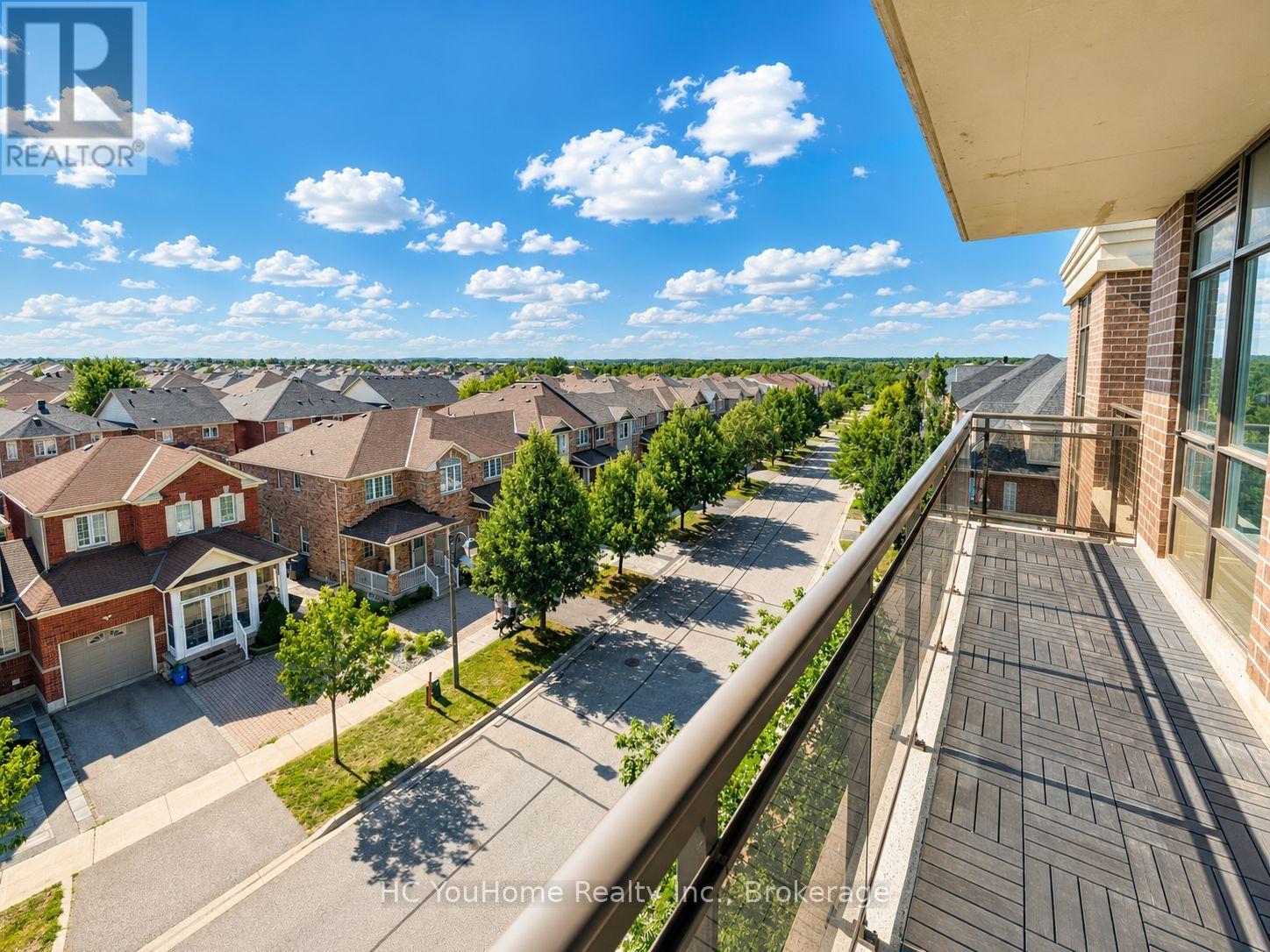 #526 540 BUR OAK AVENUE - 2