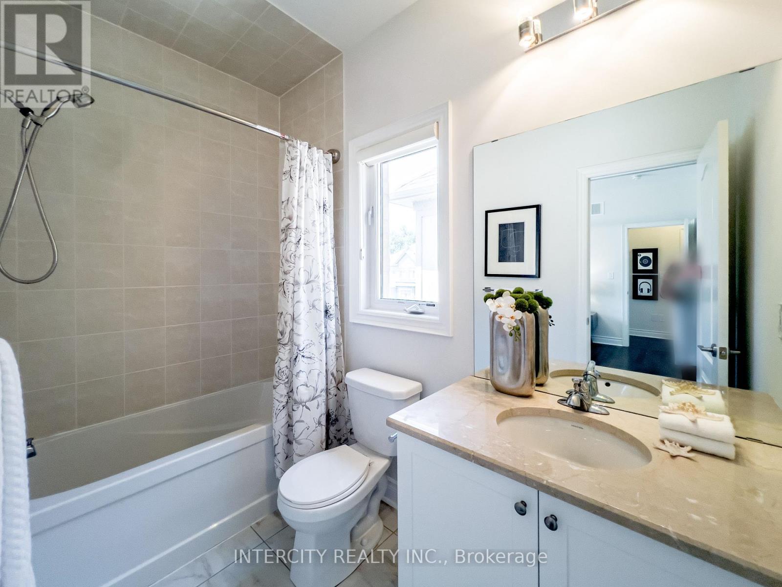35 CEDARPOINT COURT - Image 23