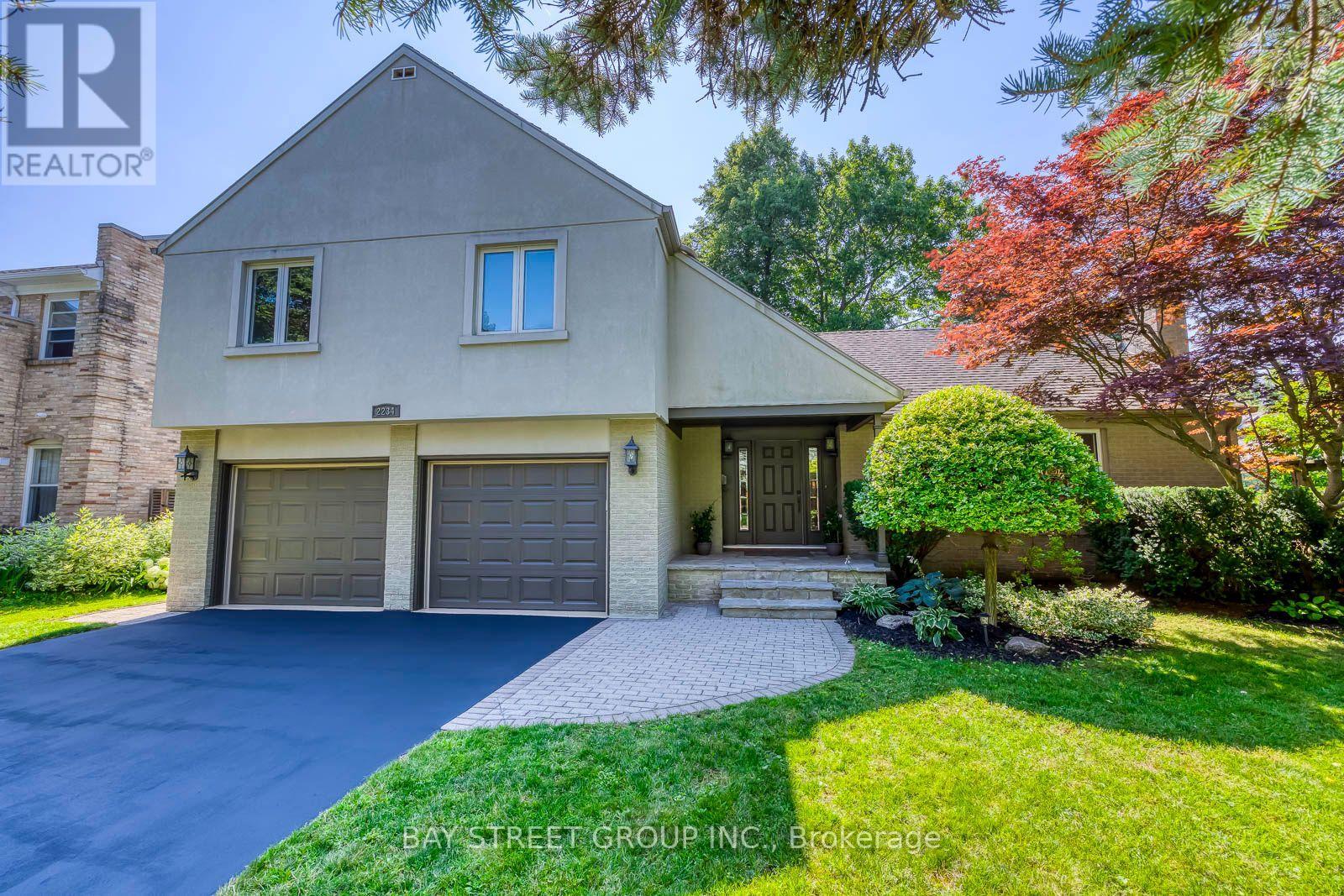 2234 BENNINGTON GATE - 1