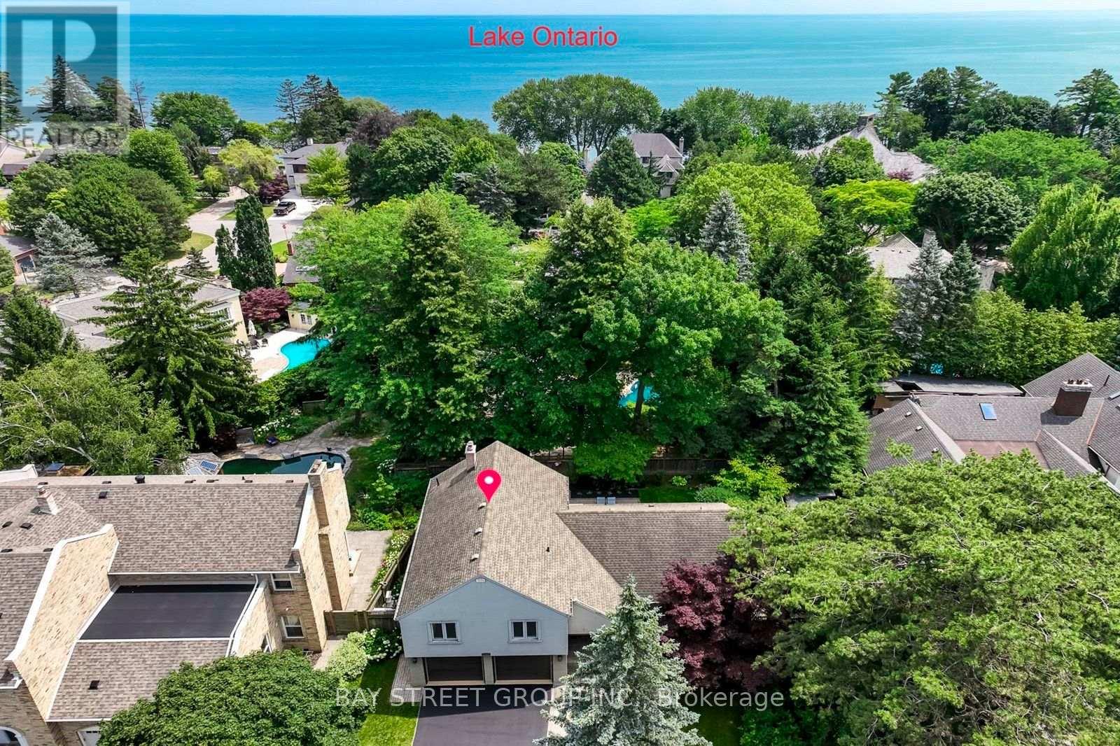2234 BENNINGTON GATE - 2