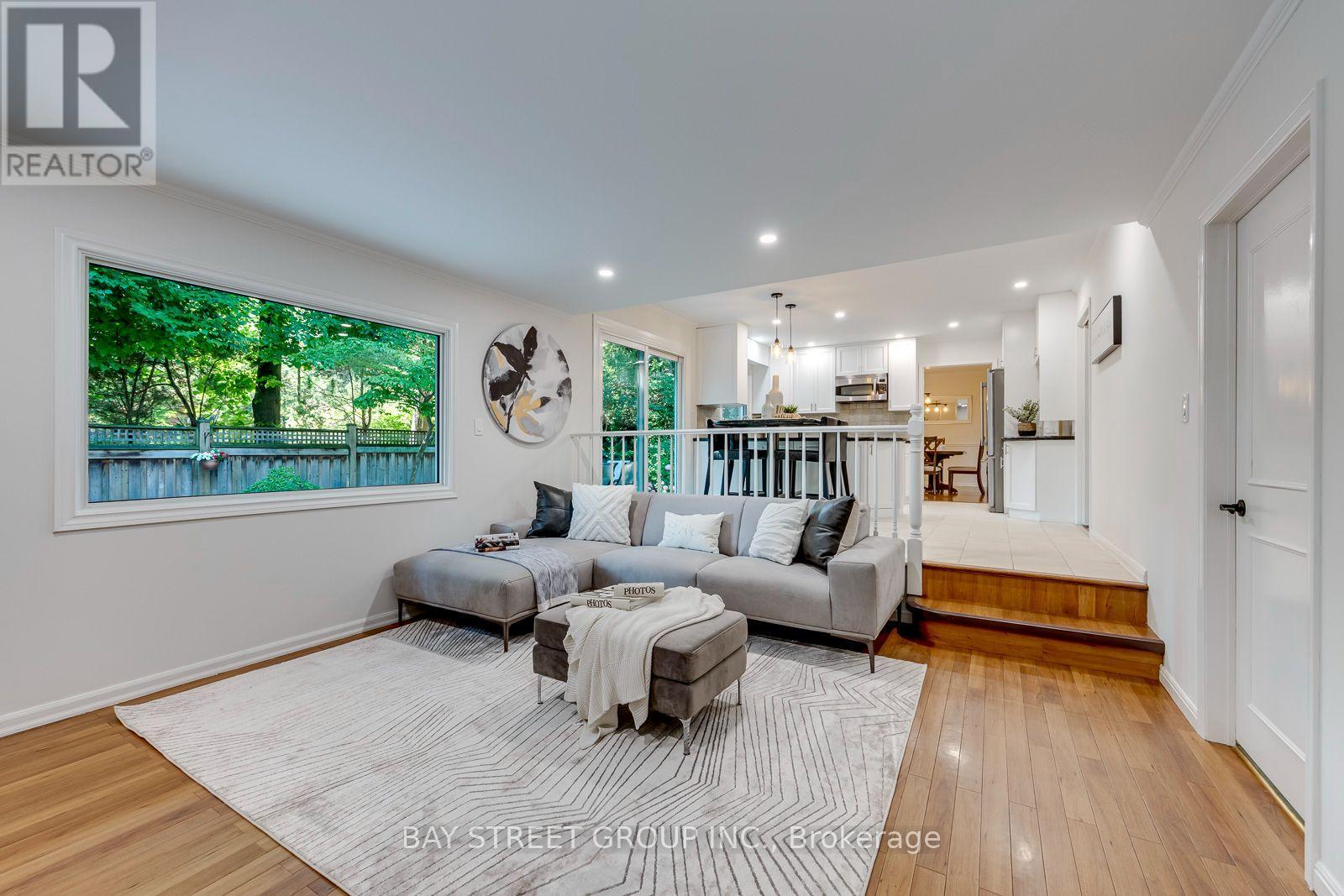 2234 BENNINGTON GATE - 21