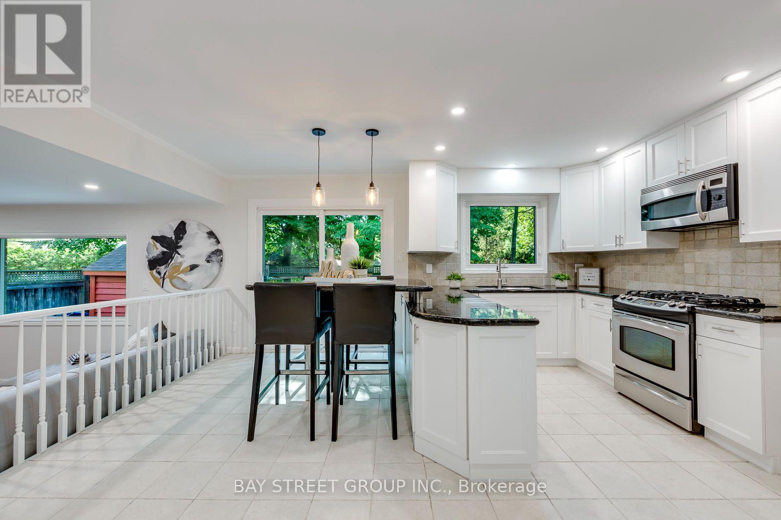 2234 BENNINGTON GATE - 27