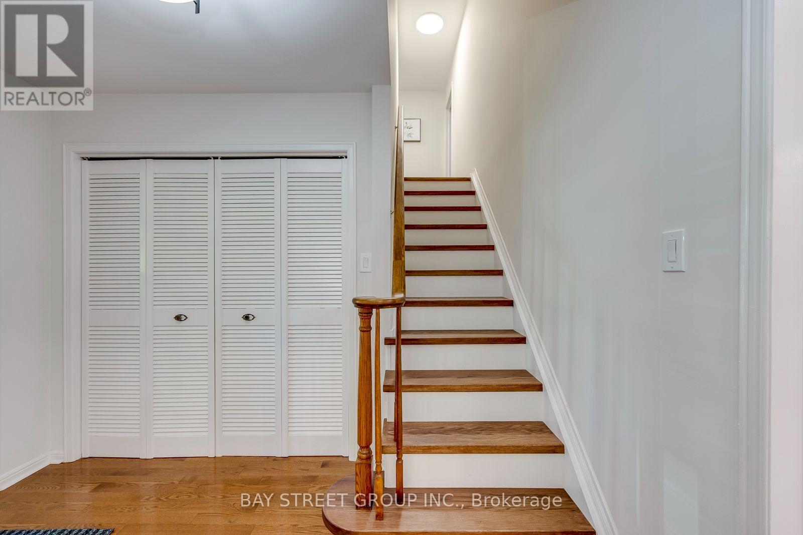 2234 BENNINGTON GATE - 31