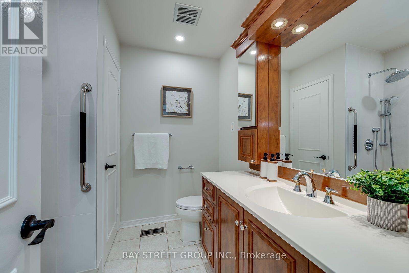 2234 BENNINGTON GATE - 40