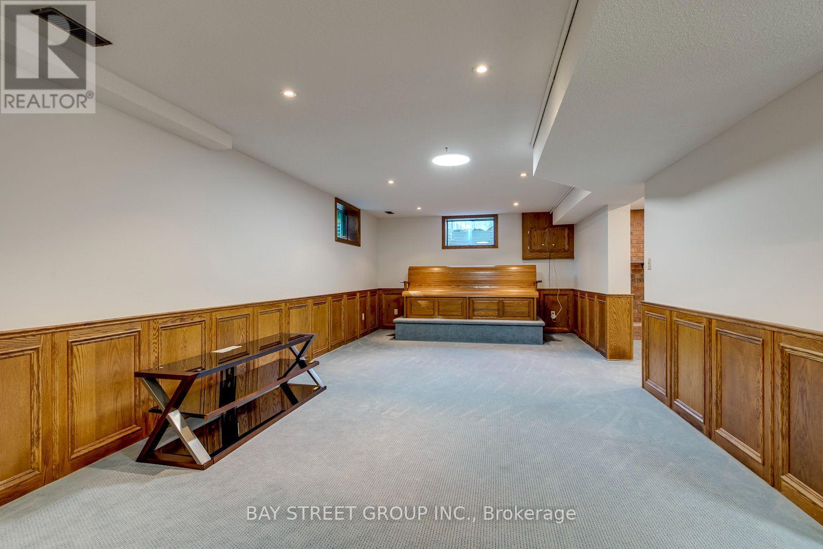 2234 BENNINGTON GATE - 42