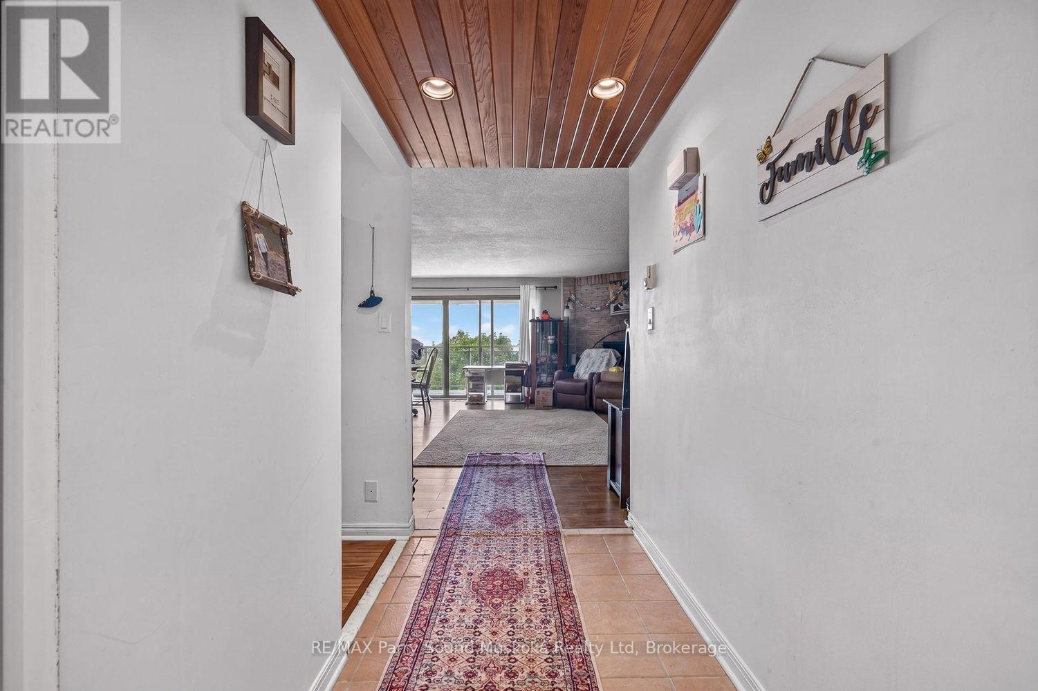 #3E 20 RYDER DRIVE - 13