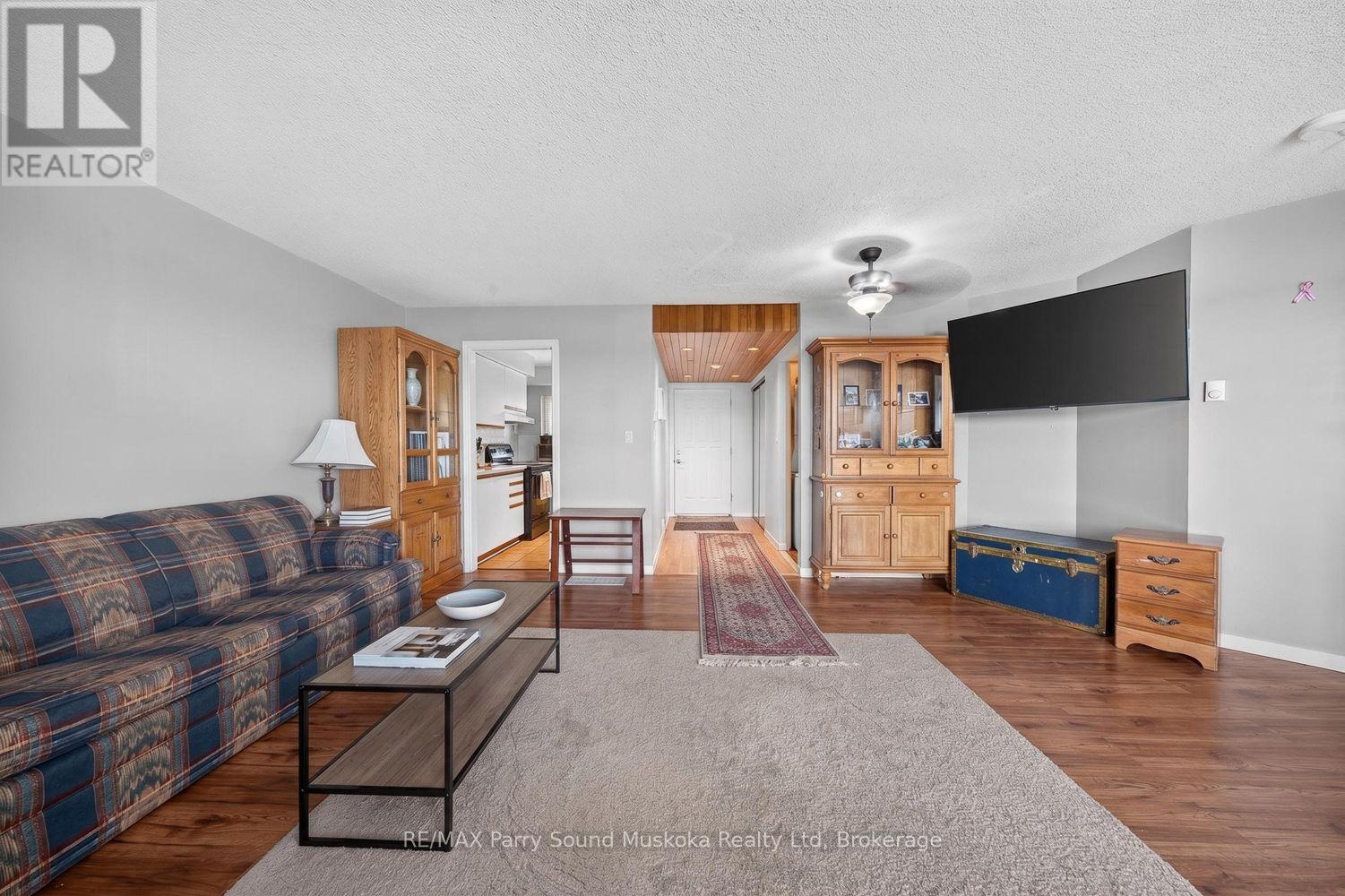 #3E 20 RYDER DRIVE - 15