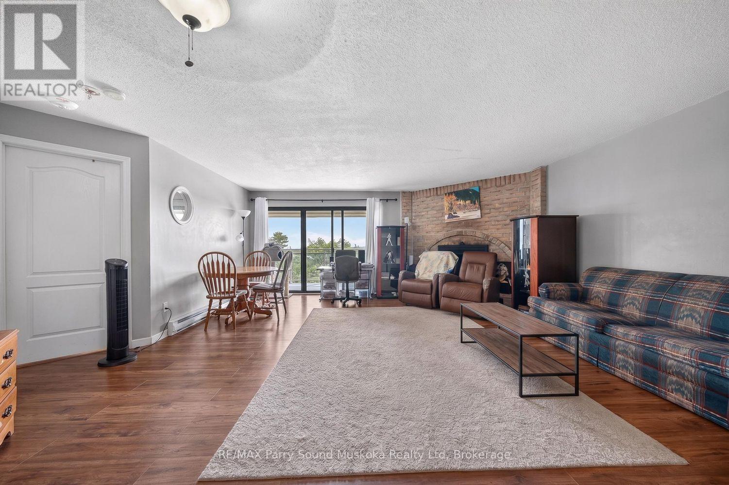 #3E 20 RYDER DRIVE - 17