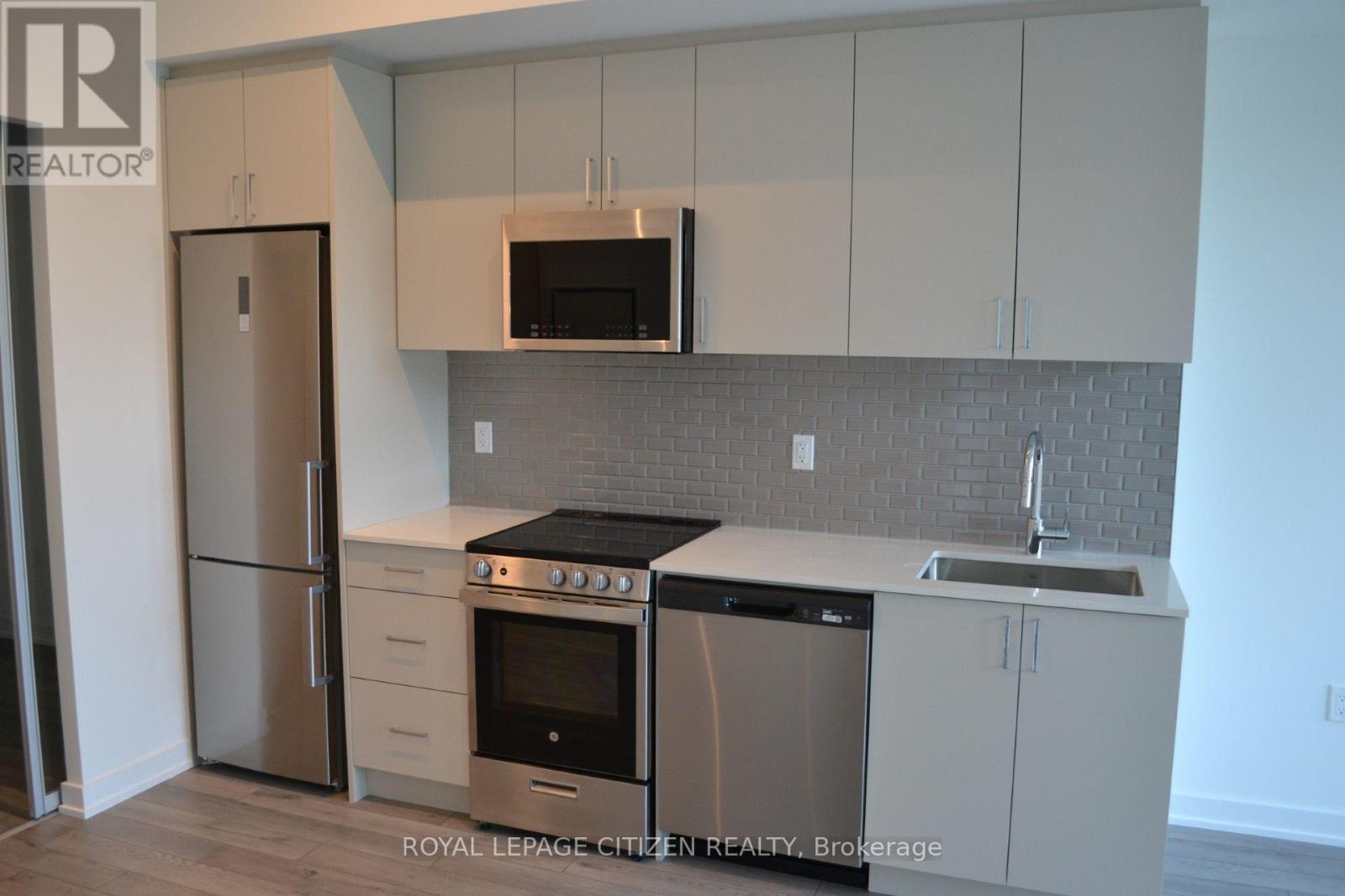 #142 1005 DUNDAS STREET - 14