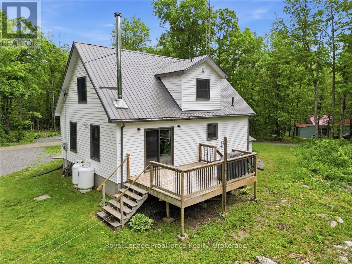 12 COSGROVE LANE - 35