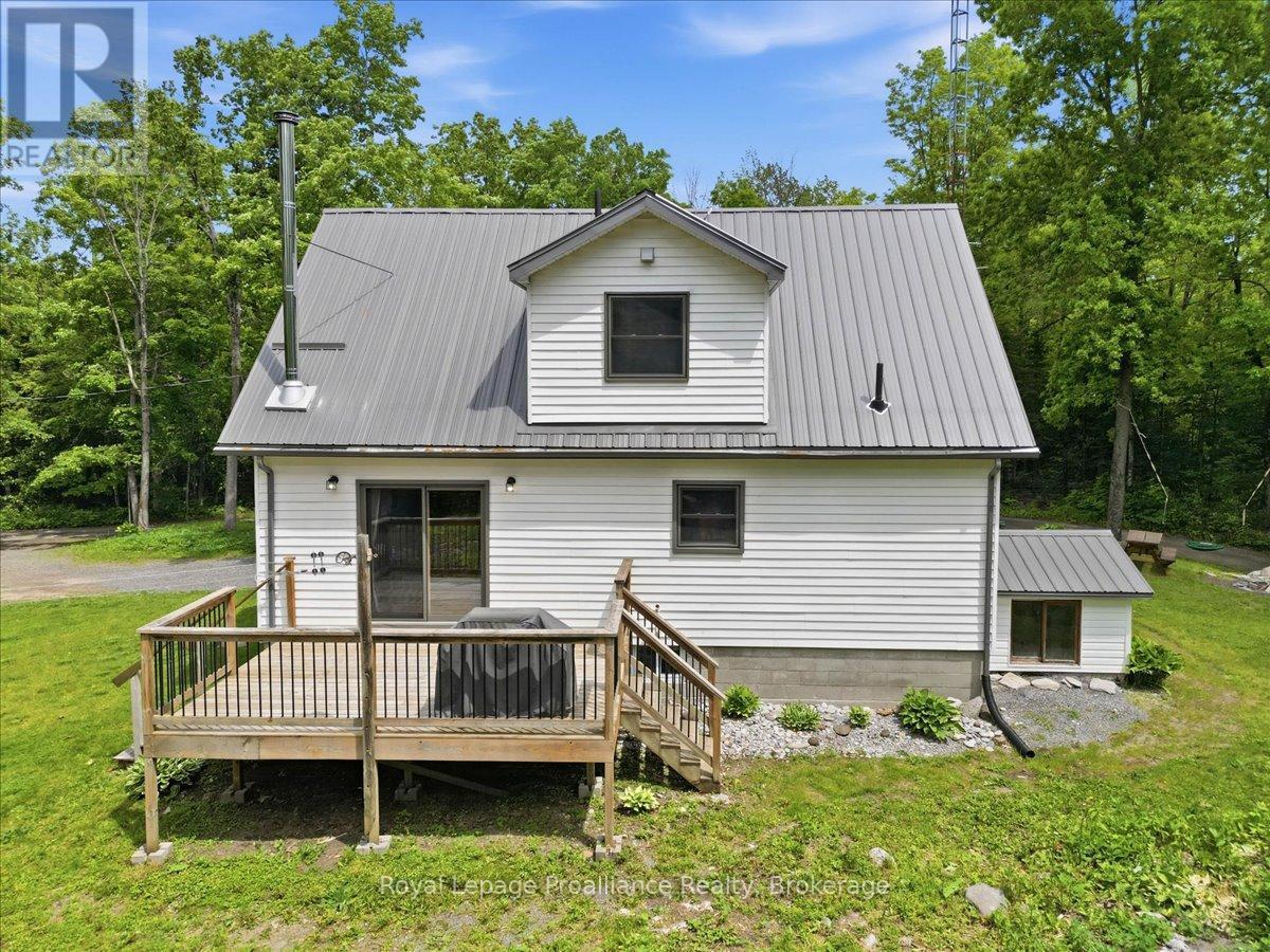 12 COSGROVE LANE - 36