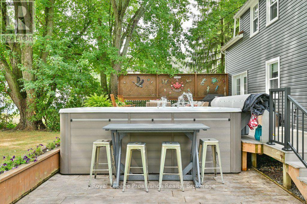 425 ROSEBUSH ROAD - Image 32
