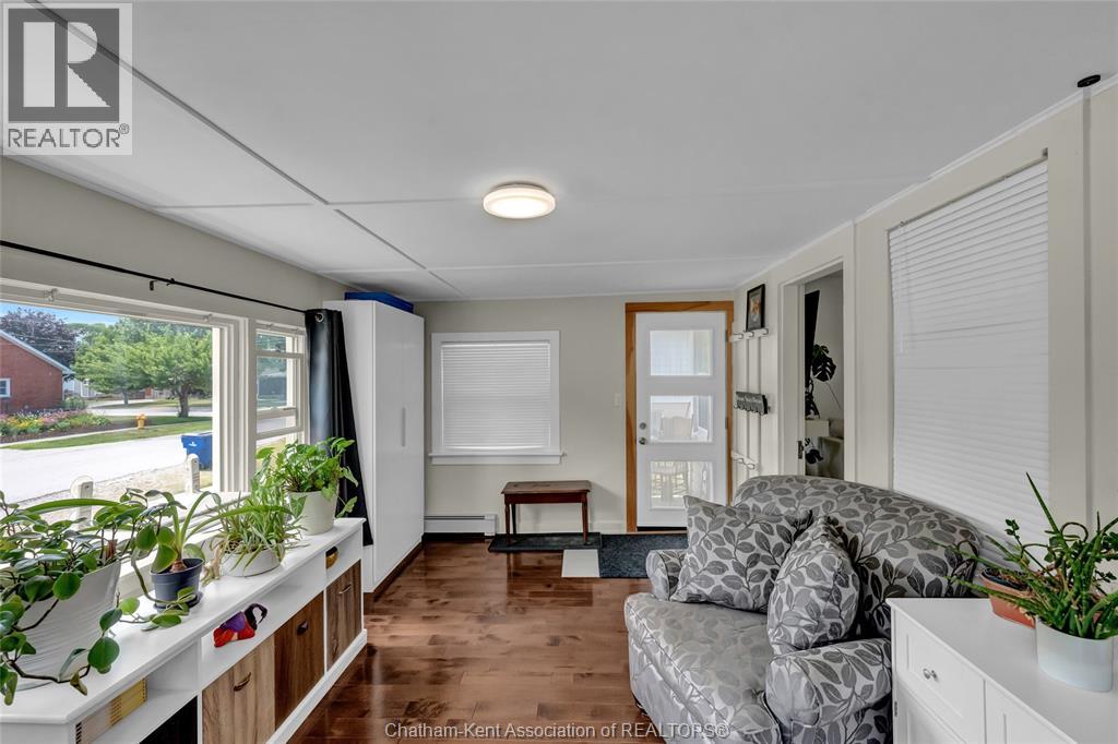 1134 Elizabeth STREET - Image 4