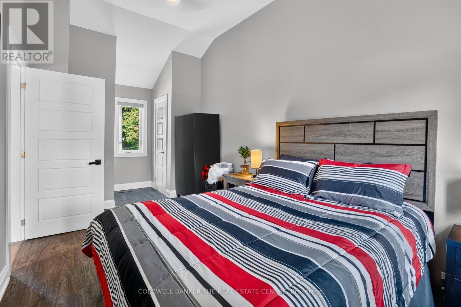 176 PLEASANT BOULEVARD - 12