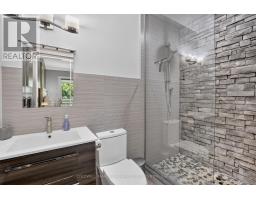 176 Pleasant Boulevard, Georgina, ON L4P2S4 Photo 38