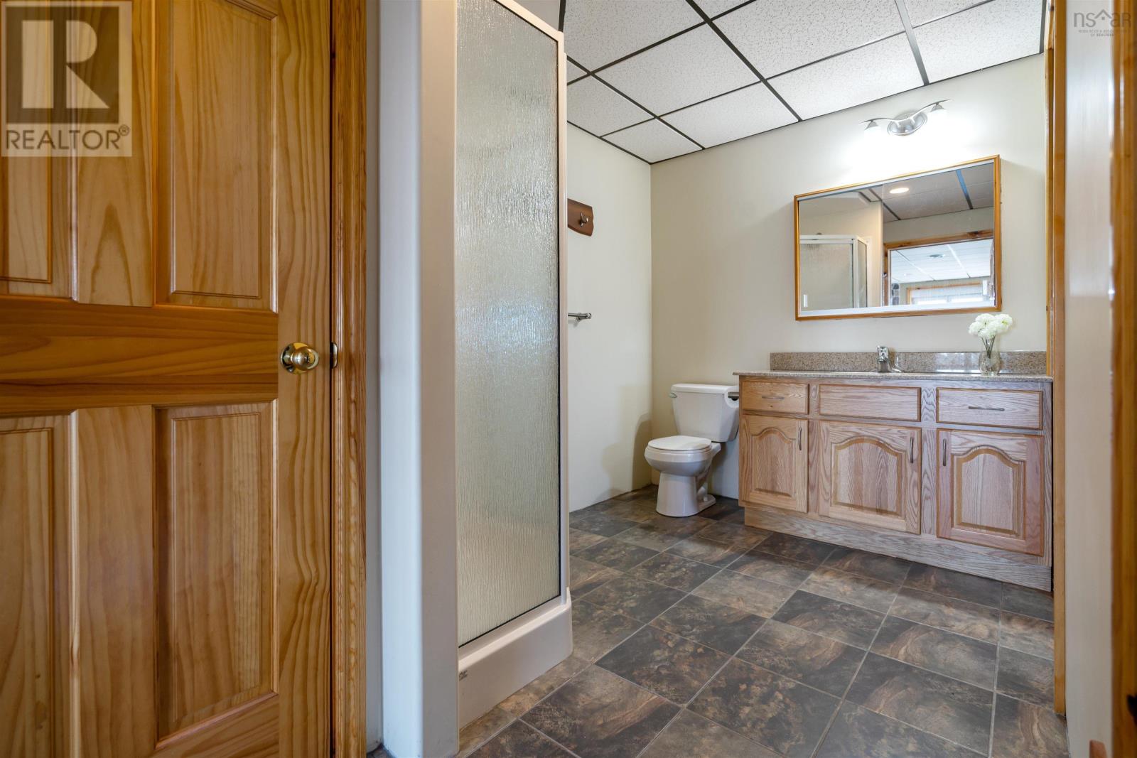 Property 45 of 49 of 6260 West Bay Road