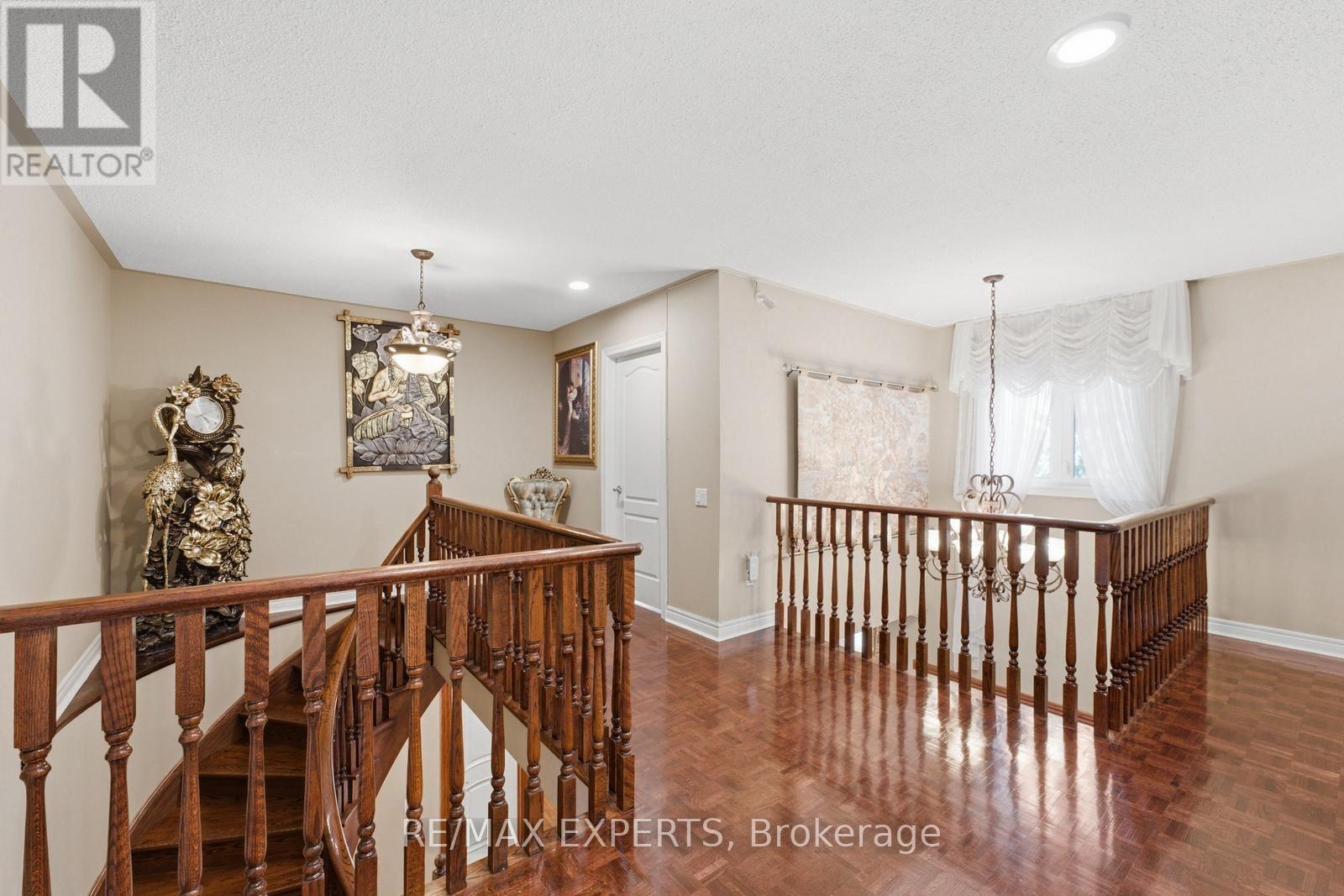 215 VELMAR DRIVE - 18
