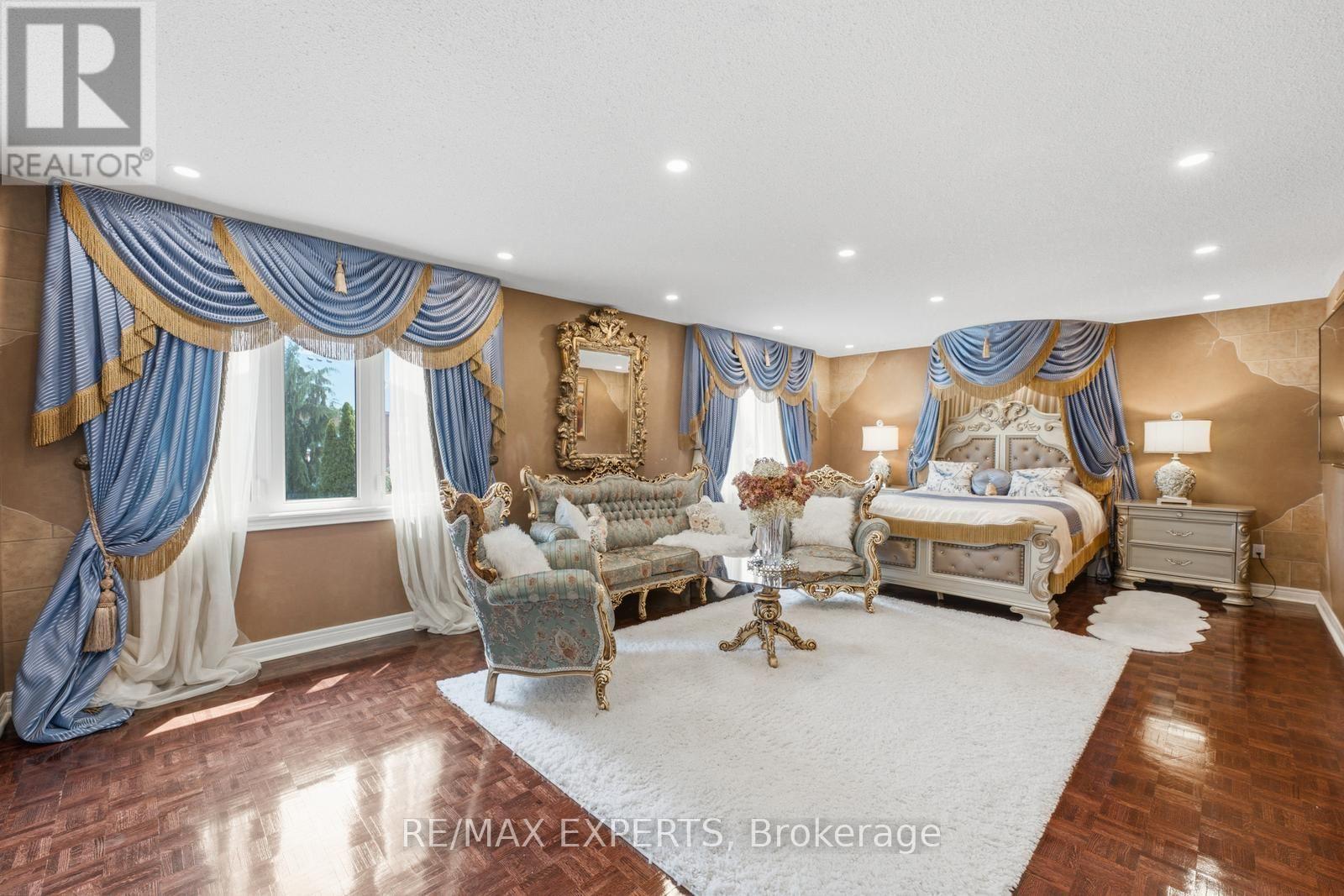 215 VELMAR DRIVE - 19