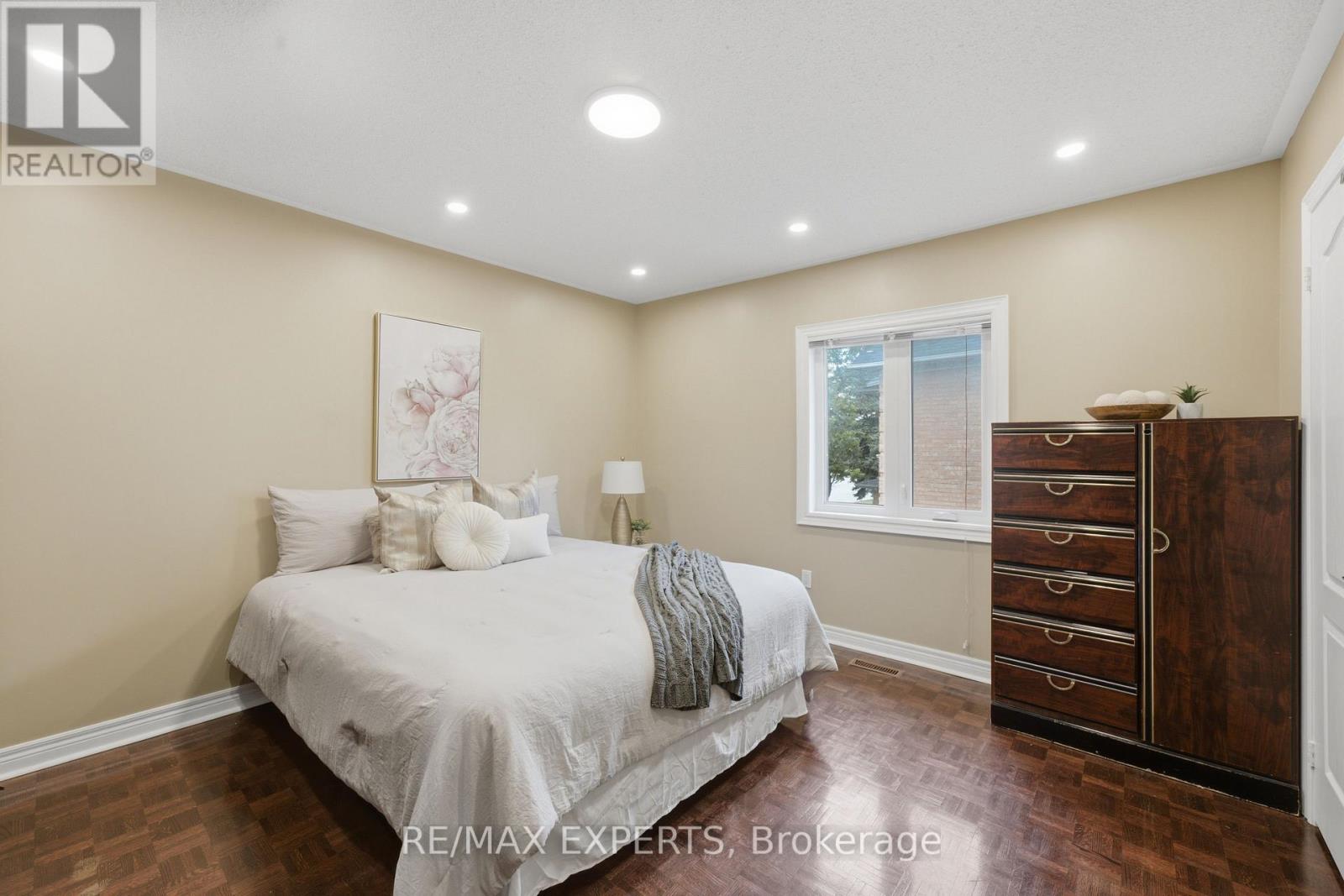 215 VELMAR DRIVE - 27