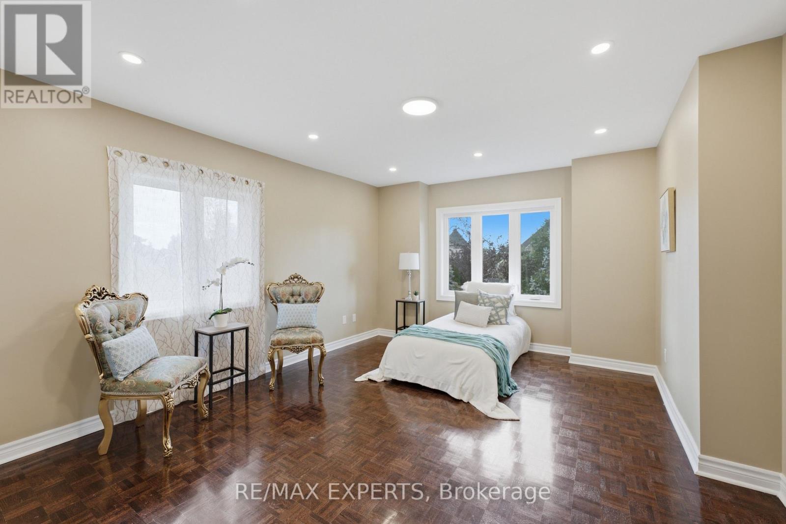 215 VELMAR DRIVE - 28
