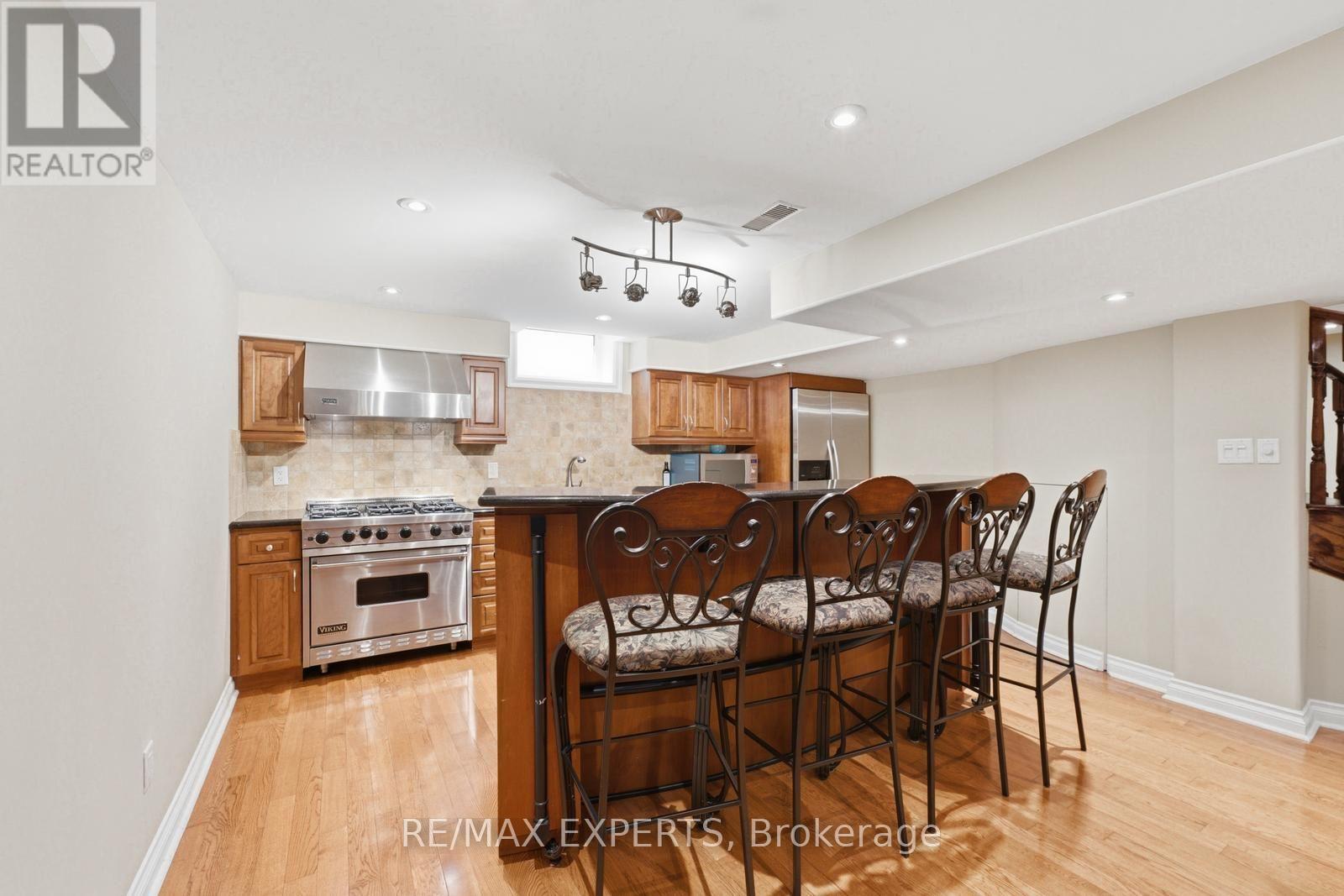 215 VELMAR DRIVE - 34