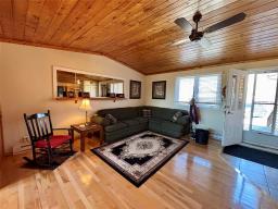 100 Frontier Road, Beaconia, MB R0E0B0 Photo 12