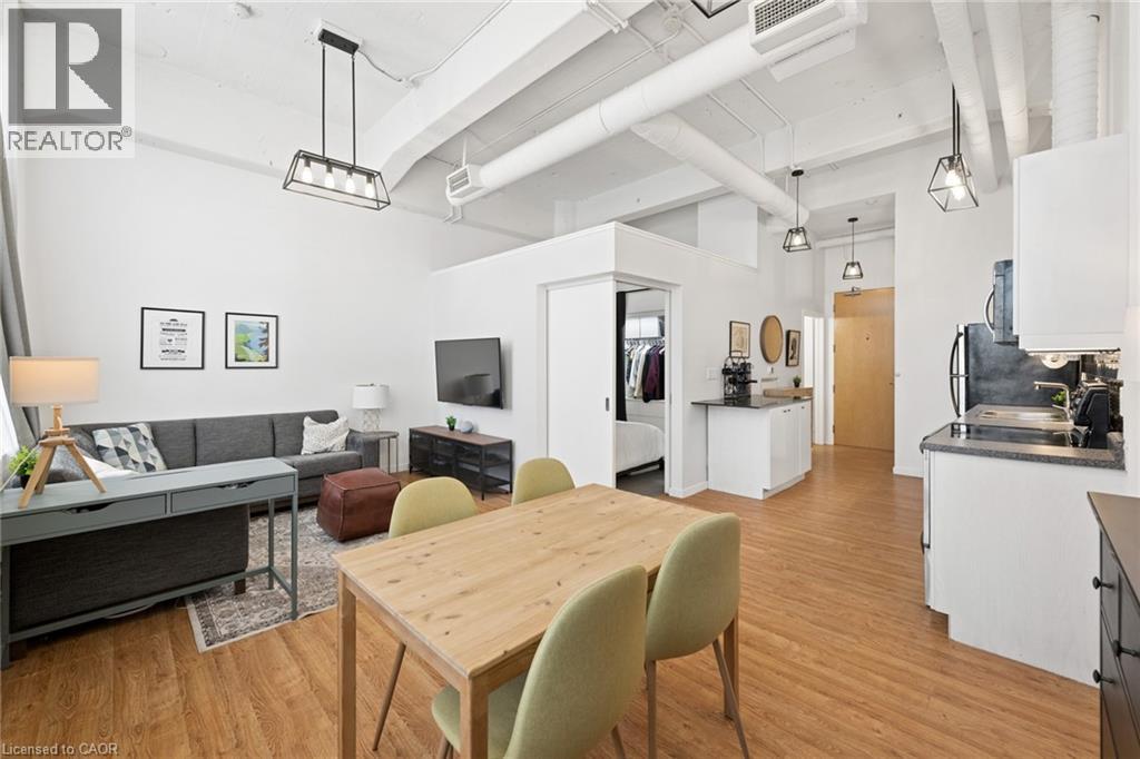 #102 410 KING Street W - 14