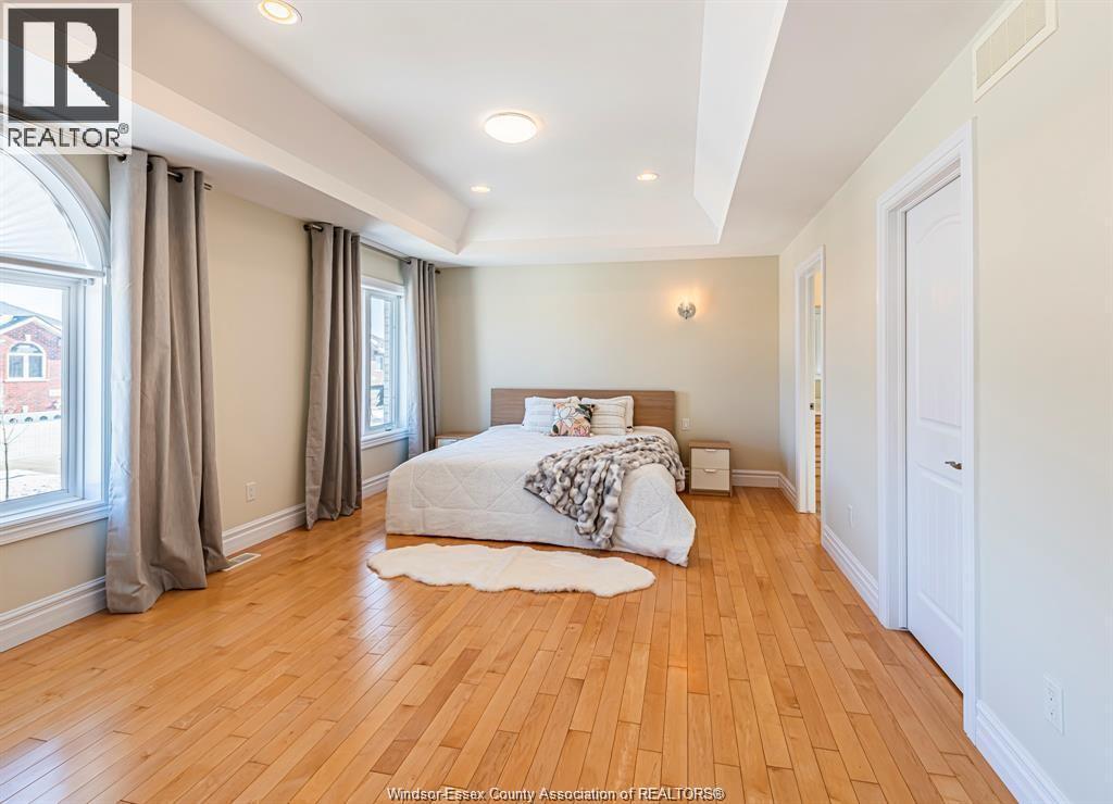 4001 COSENZA STREET - 23