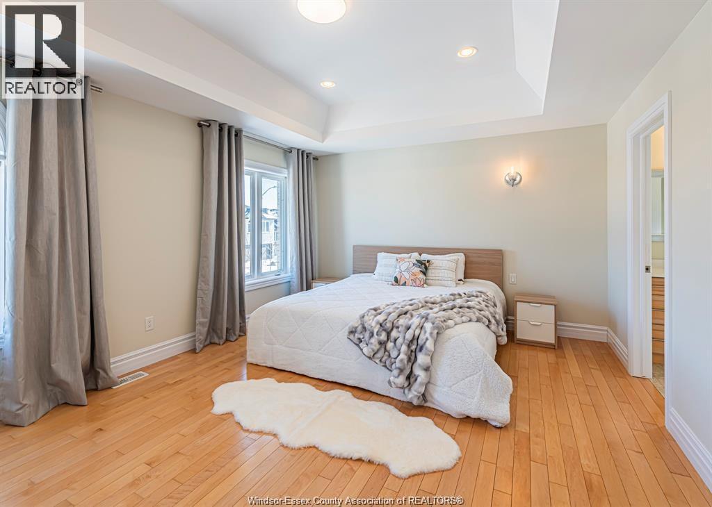 4001 COSENZA STREET - 24
