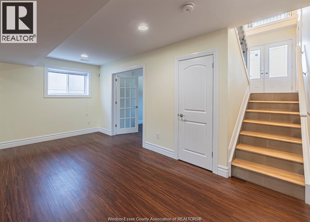 4001 COSENZA STREET - 34