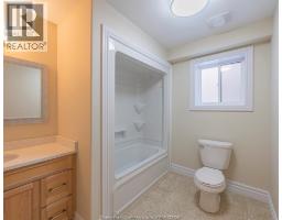 4001 Cosenza Street, Windsor, ON N9G0A5 Photo 42