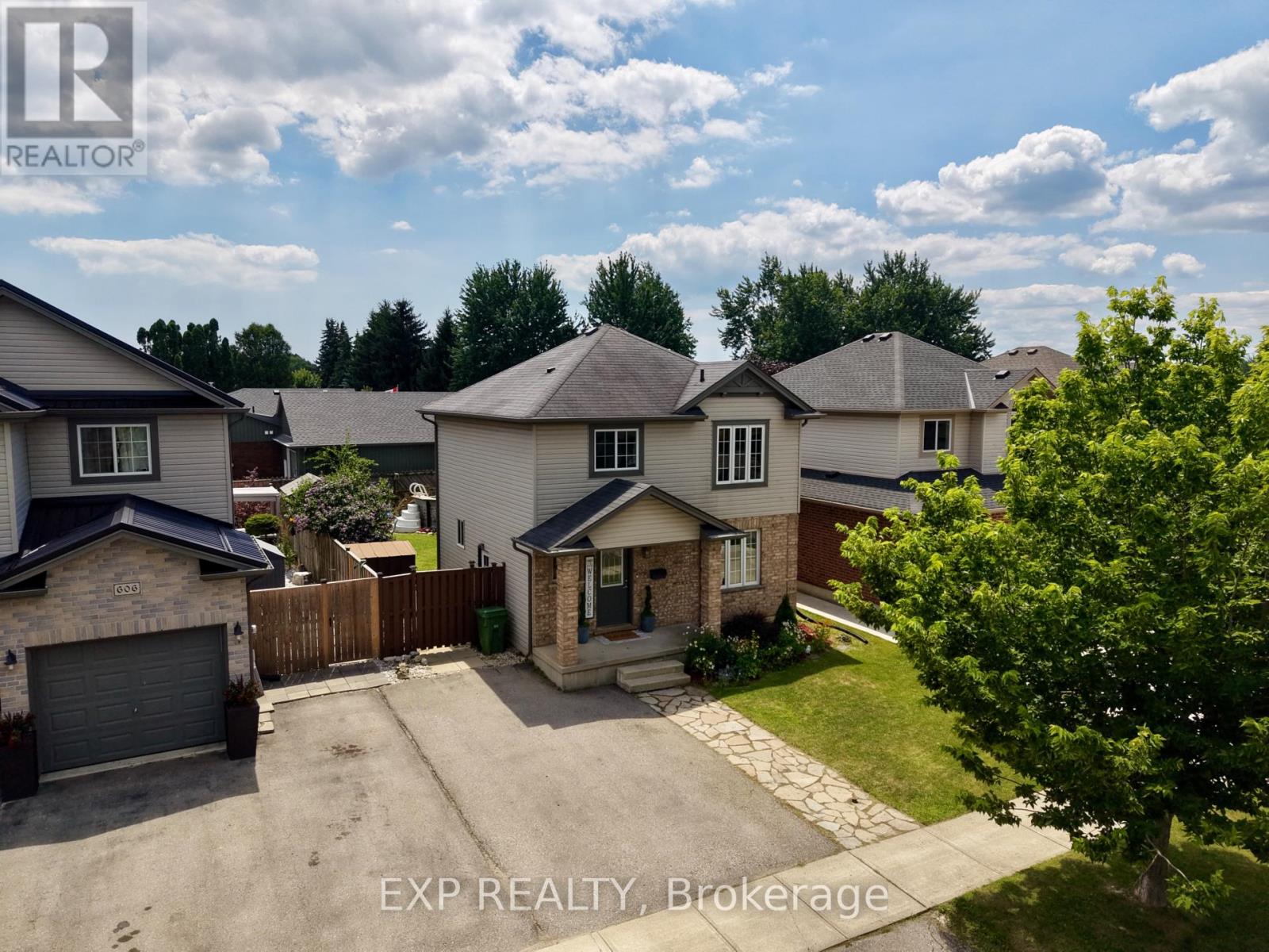608 HIGHVIEW DRIVE - 4