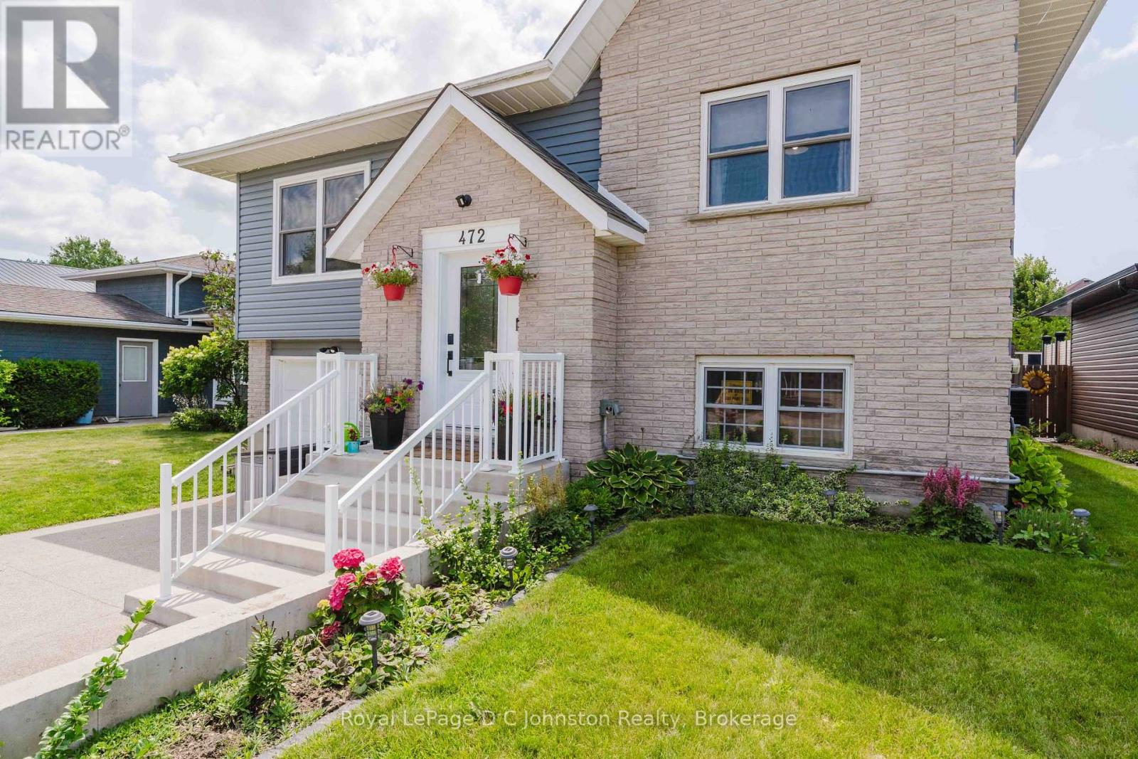 472 JOSEPH STREET - Image 9