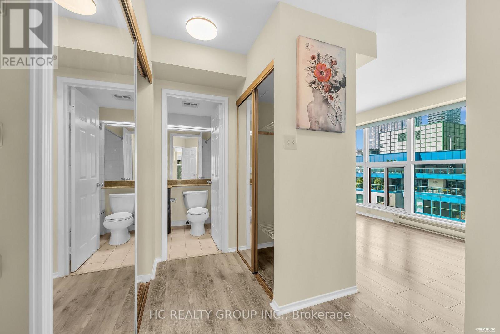 #3902 99 HARBOUR SQUARE - Image 10